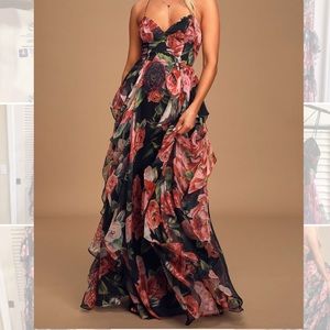 Lulus black floral print layered maxi